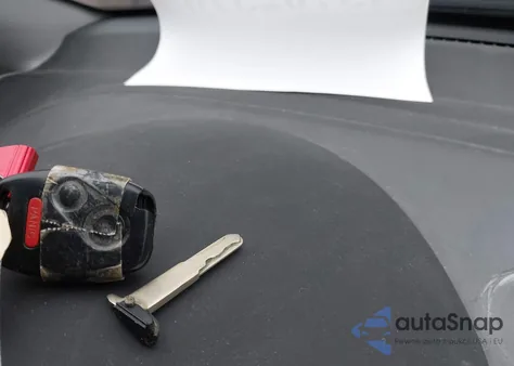 2008 Honda Fit Sport z USA, uszkodzony, nr VIN JHMGD37688S012023